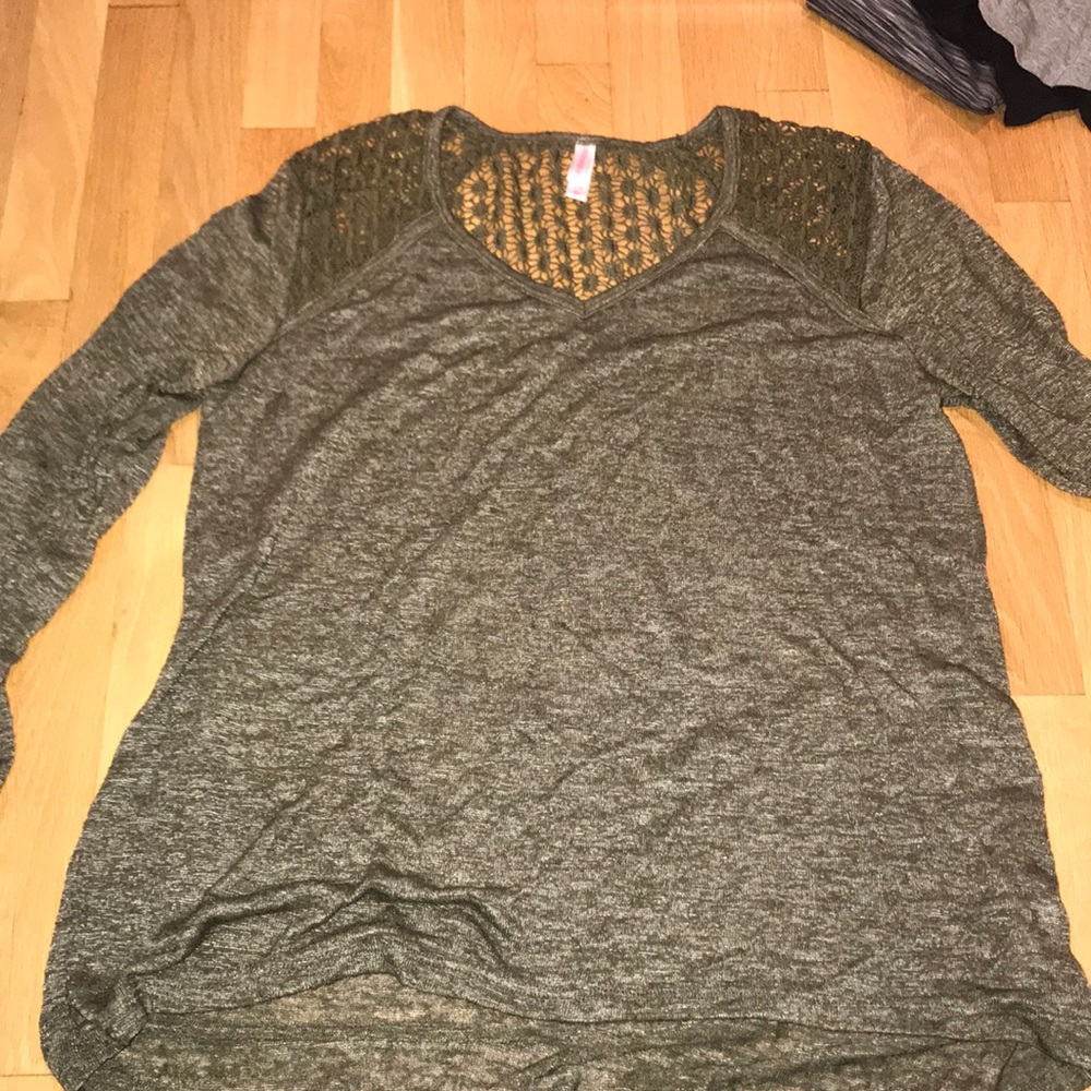 ❗️LAST CHANCE Lace detailed long sleeve shirt